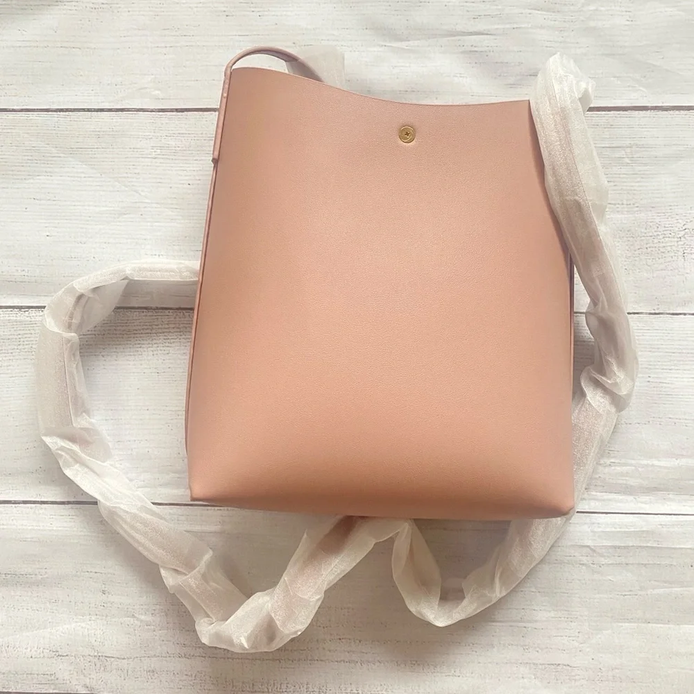 NEW SAMARA Vegan Leather Shoulder Bag in Peony